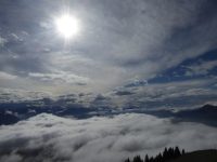 über den Wolken muss ...